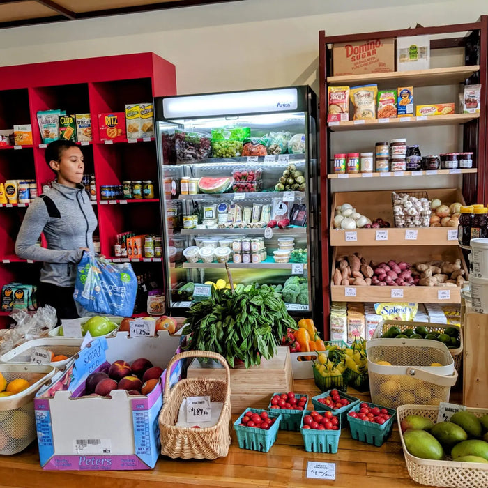 Little Red Box Grocery Store addresses food desert in Houston’s East End area